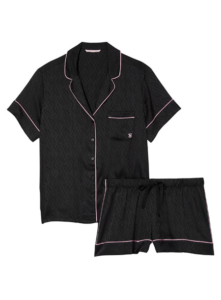 Share The Joy, colecție Victoria's Secret dedicată sărbătorilor 16 Satin Short Pajama Set 420 RON