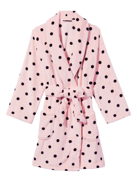 Share The Joy, colecție Victoria's Secret dedicată sărbătorilor 6 Short Cozy Robe 30000 RON