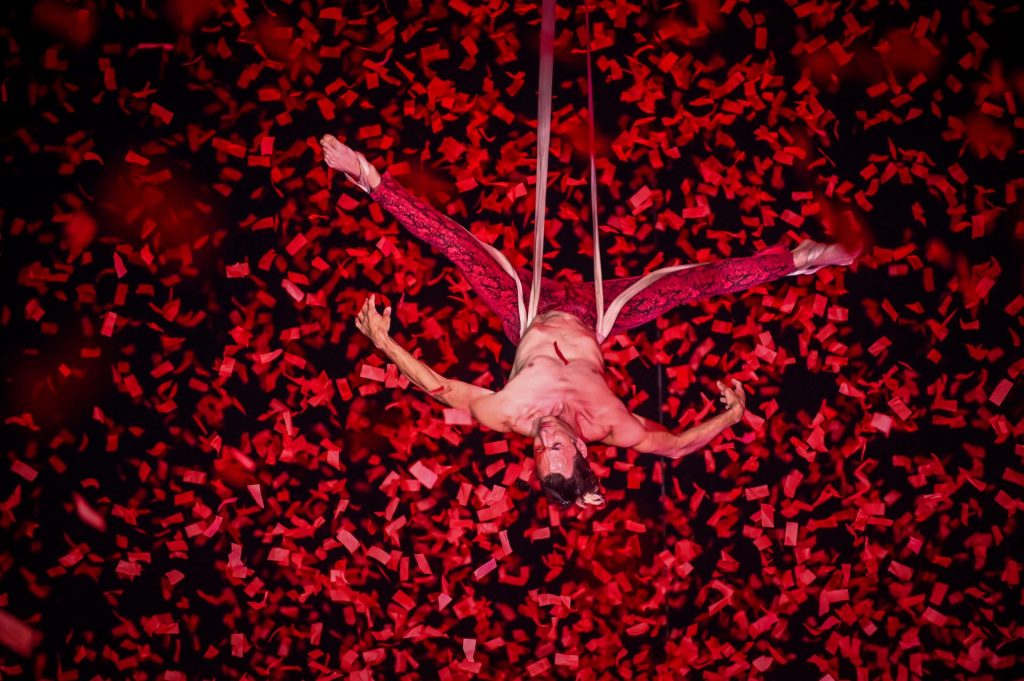 FITS2023 DAY1 Cod rosu de acrobatii c Dragos Dumitru 14