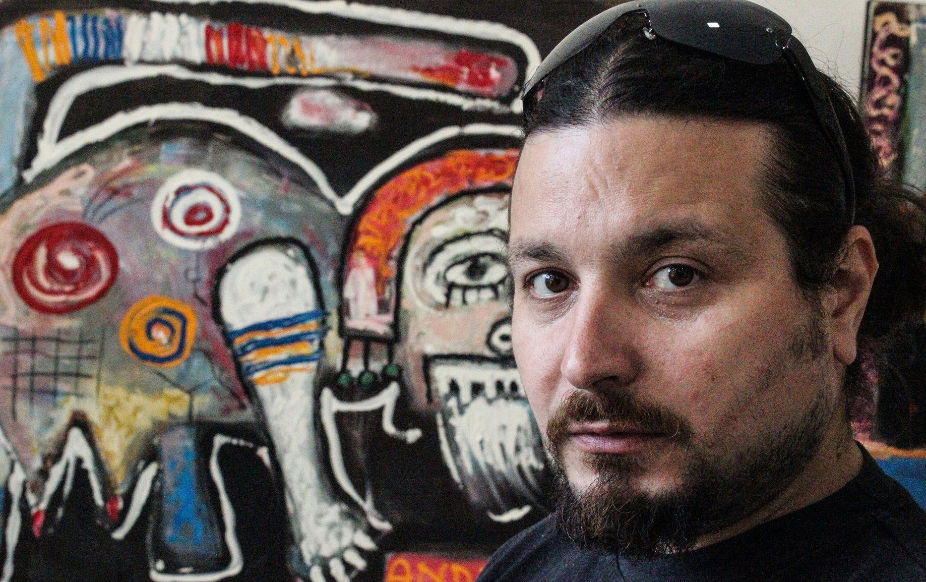 Pictorul Bogdan Andronic: „Nu am devenit regizor de filme pentru adulți, așa că introduc erotismul în artă”
