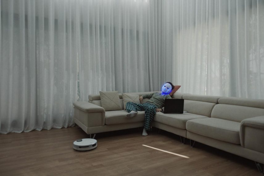 Visuali Italiane REAL Still Locarno FF Sito5