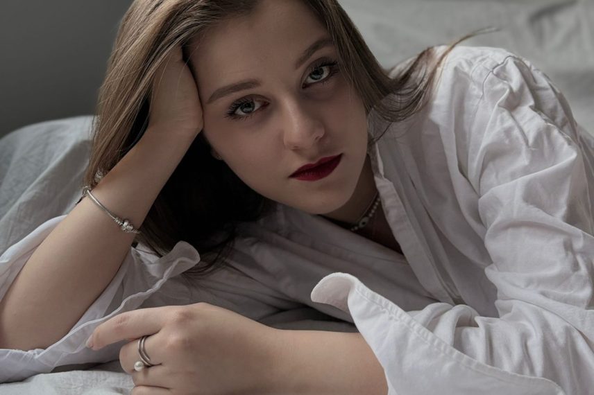 Tania Drăghici, tânăra regizoare care se impune în teatrul românesc