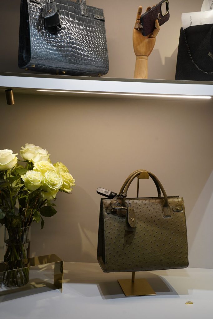 VELANTE Deschide Primul său Flagship Store în Zona de Nord a Bucureștiului: O Destinație Dedicată Eleganței Autentice 7 1 HC