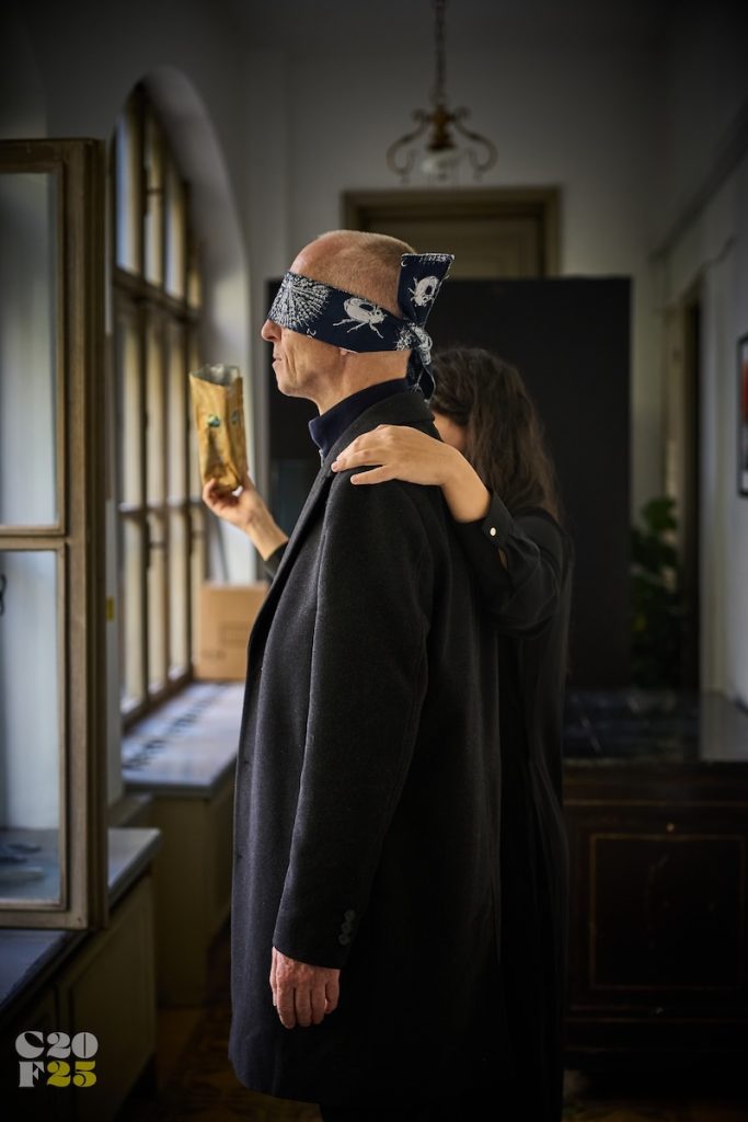 Tur ghidat în expozițiile Collage Festival alături de un concert Alex Ștefănescu 13 Collage Festival 2025 @Alex Barbulescu 8