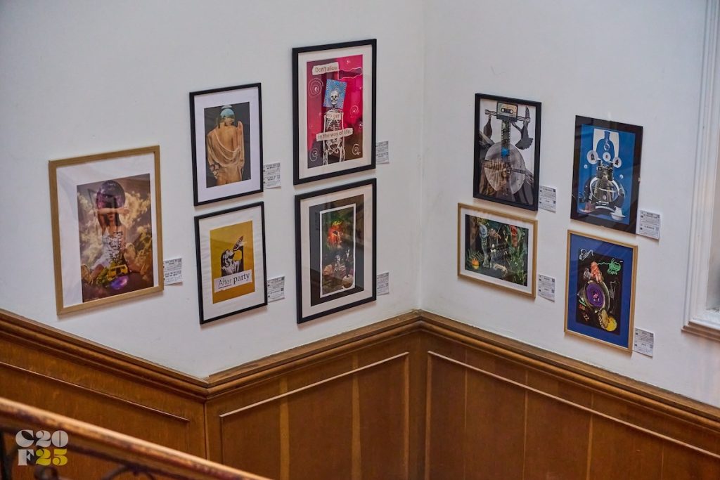 Tur ghidat în expozițiile Collage Festival alături de un concert Alex Ștefănescu 24 Collage Festival 2025 @Alex Barbulescu RaColaj