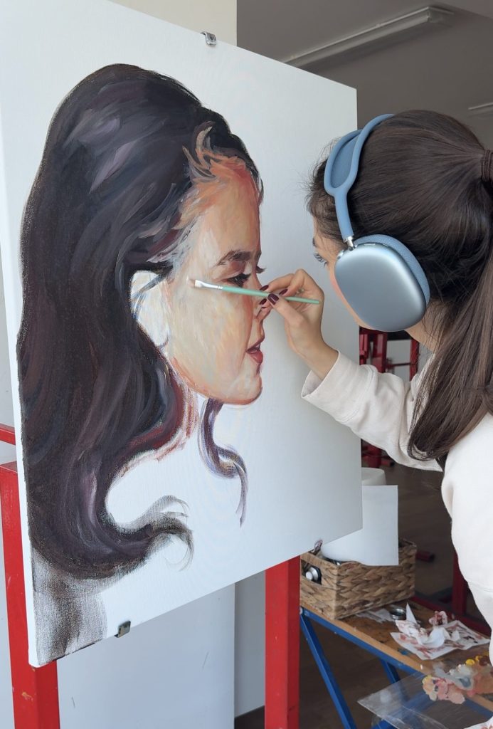 Elisa Chiroiu și talentul de a trăi prin artă