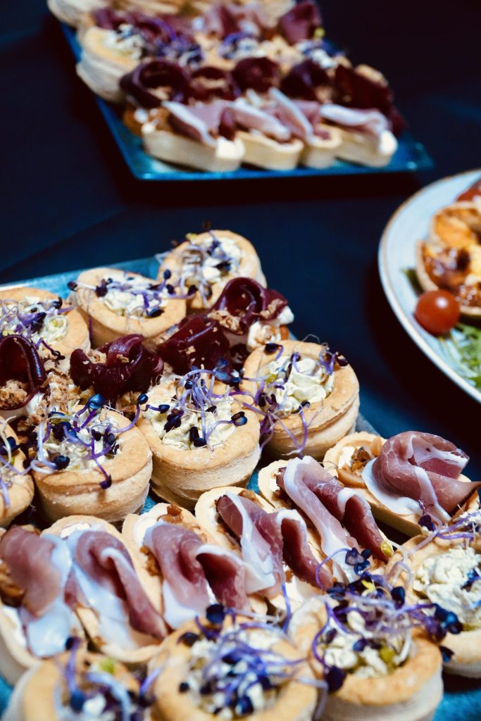 O discuție cu Andreea Vasilescu despre cum să construiești un business de catering sustenabil, dincolo de crize