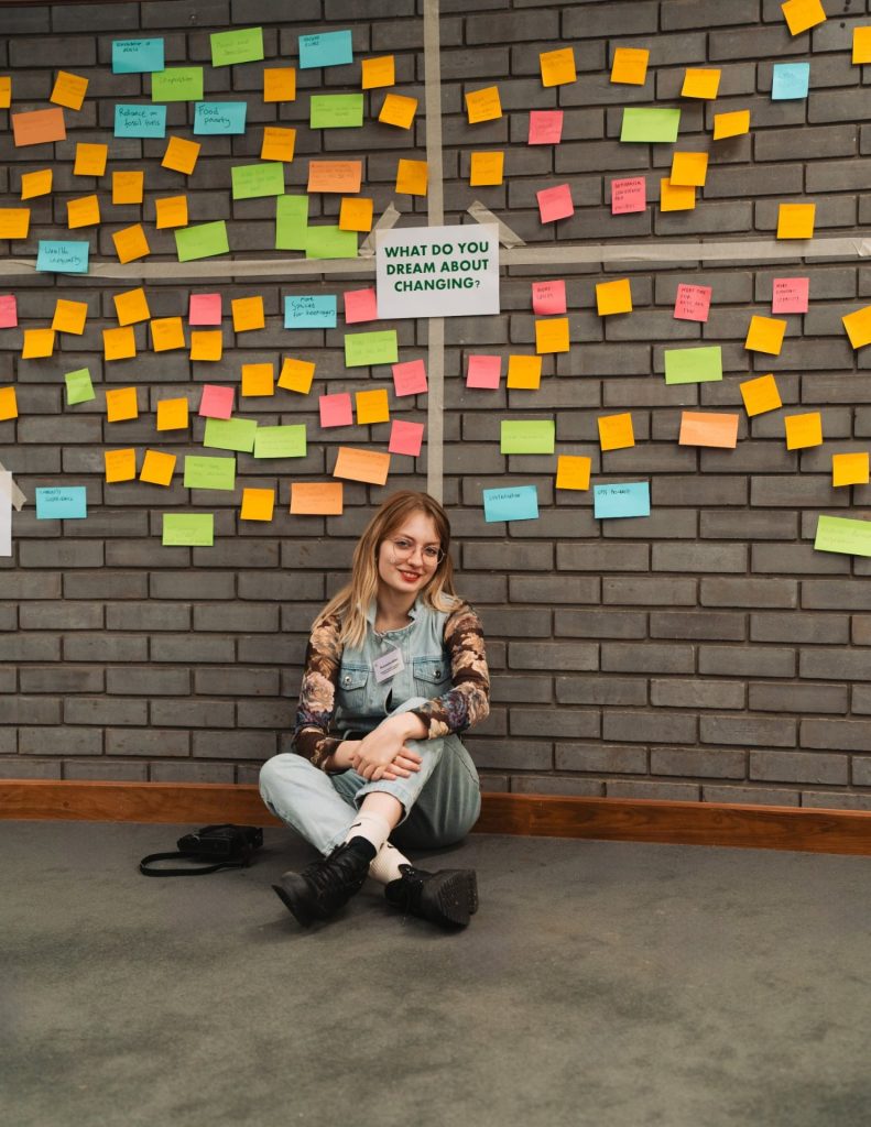 Ruxandra Gîdei, fondatoarea 4fără15: „literatura este o unealtă prin care poți citi lumea”